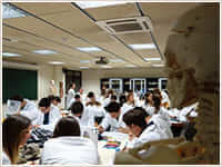 2013年10月　スペインカタルーニャ国際大学（UIC）　研修